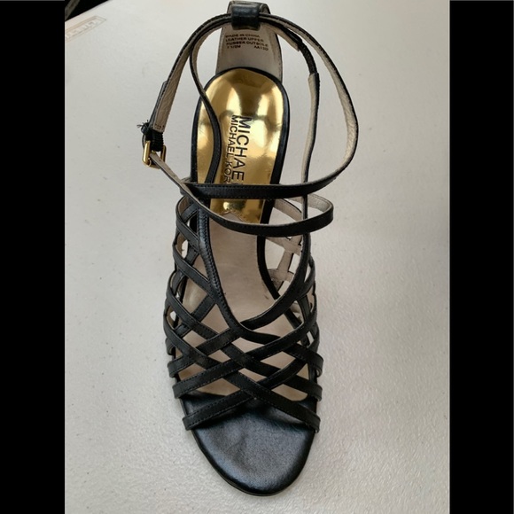 👠 Michael Kors Size 7 1/2 Leather Black Shoes - Picture 9 of 9